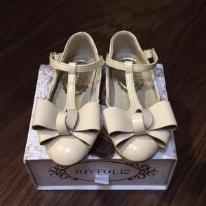 ❤️SOLD❤️ Cream Joyfolie T-Strap Shoes